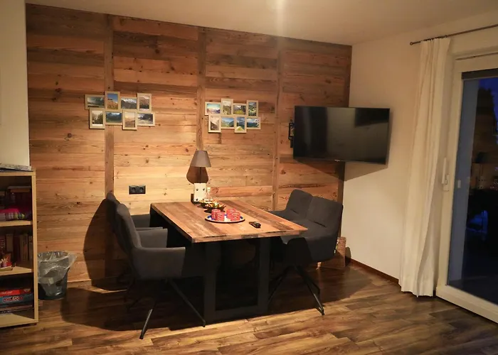 Schatz Apartament Uderns