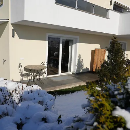 Schatz Apartment *