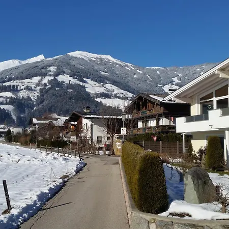 Schatz Uderns